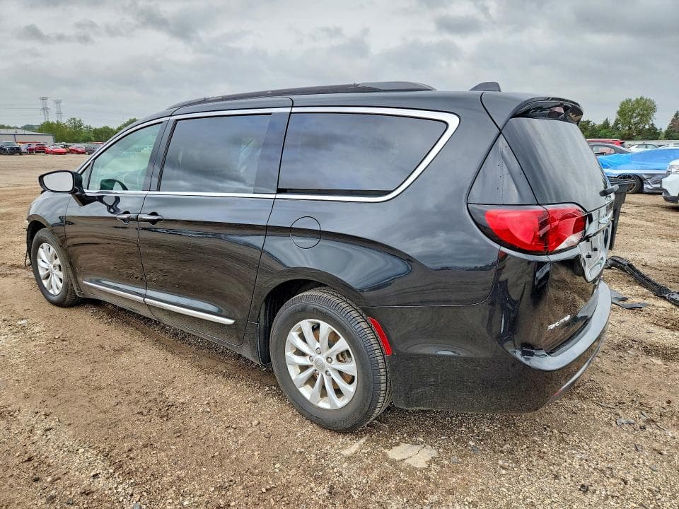2017 CHRYSLER PACIFICA TOURING L 2