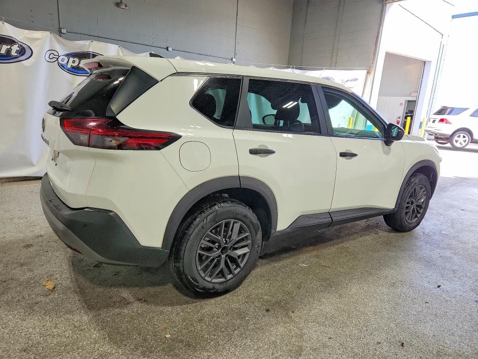 2023 NISSAN ROGUE S 3