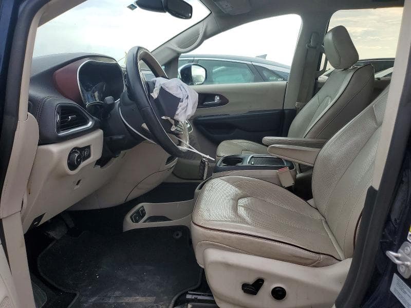 2017 CHRYSLER PACIFICA LIMITED 7