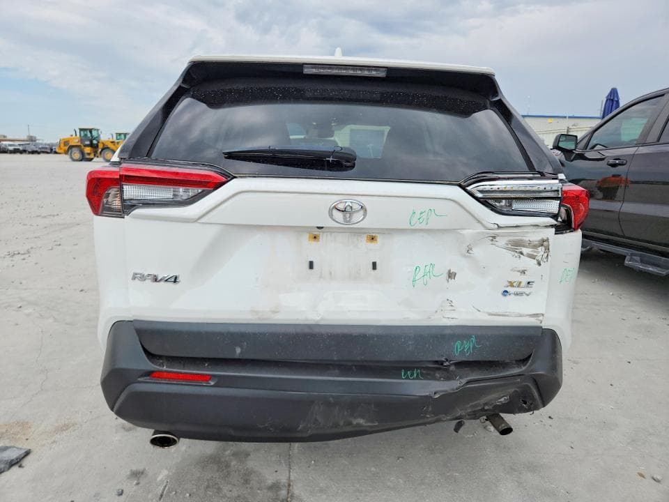 2025 TOYOTA RAV4 HYBRID XLE 6