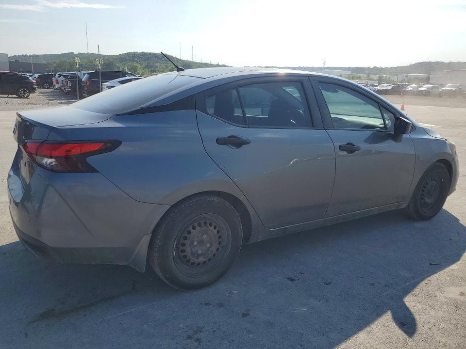 2020 NISSAN VERSA S 3