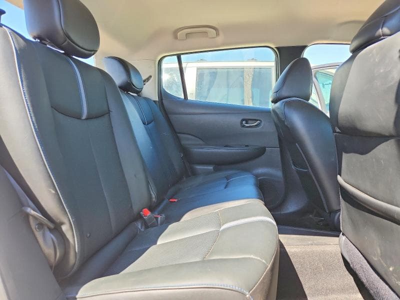 2018 NISSAN LEAF SL 10