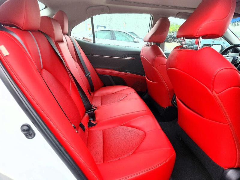 2019 TOYOTA CAMRY XSE 10