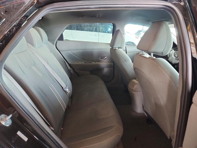 2023 HYUNDAI ELANTRA SEL 10