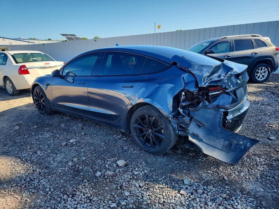 2022 TESLA MODEL 3 2