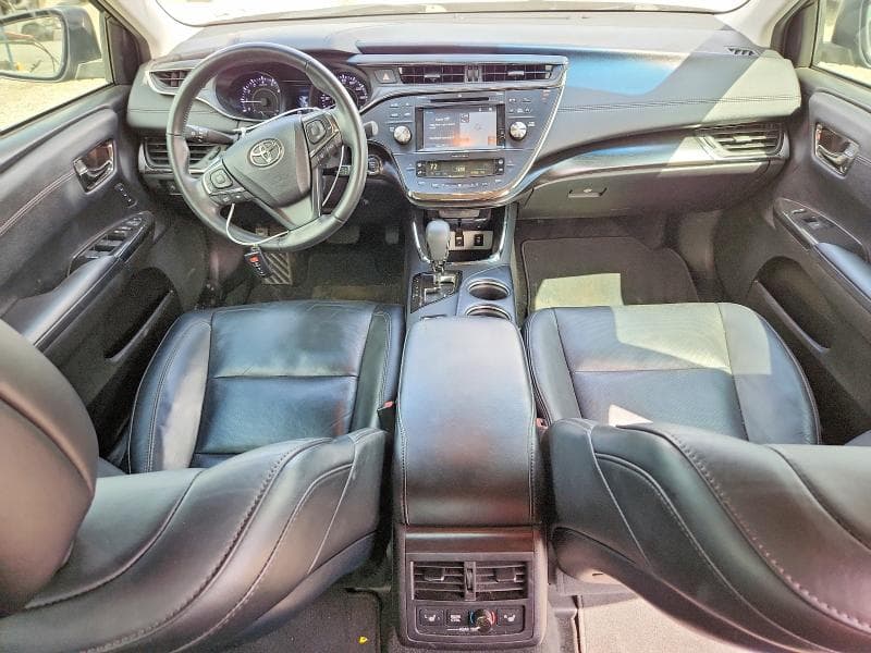 2018 TOYOTA AVALON LIMITED 8