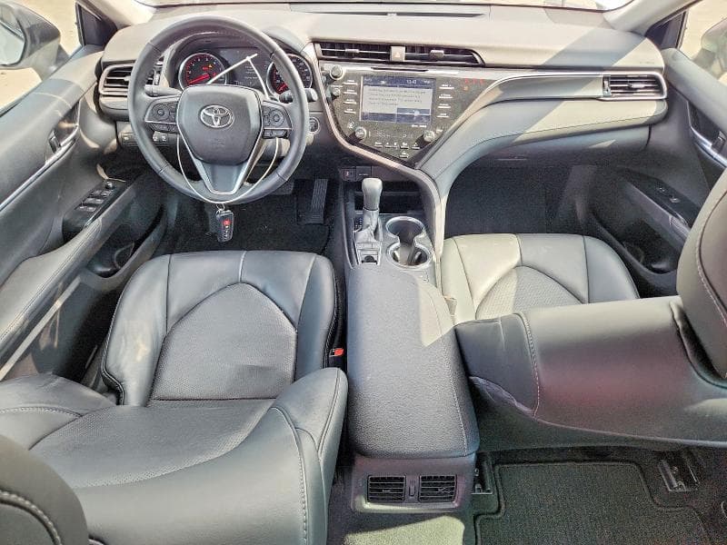 2019 TOYOTA CAMRY XSE 8