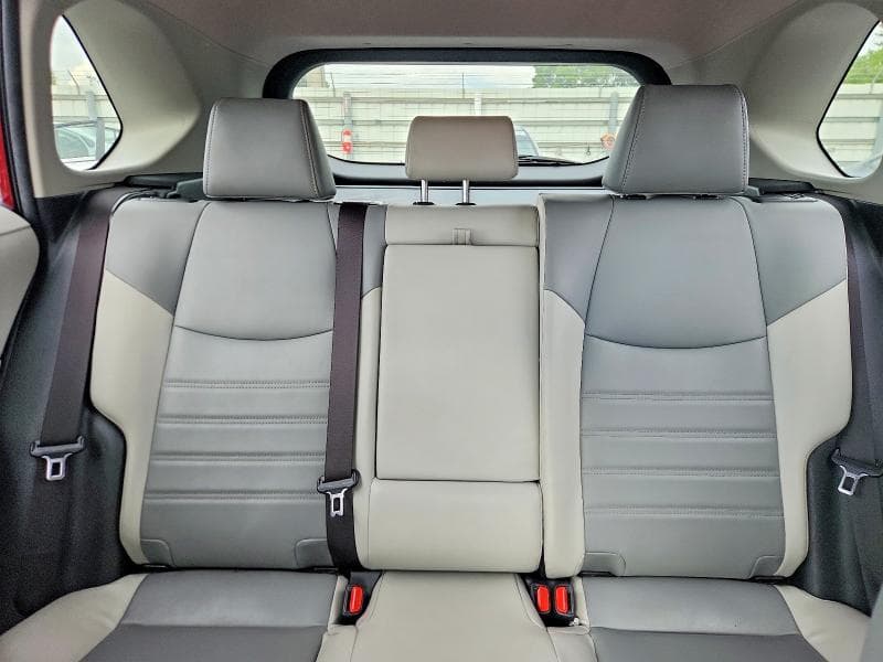 2019 TOYOTA RAV4 XLE PREMIUM 10