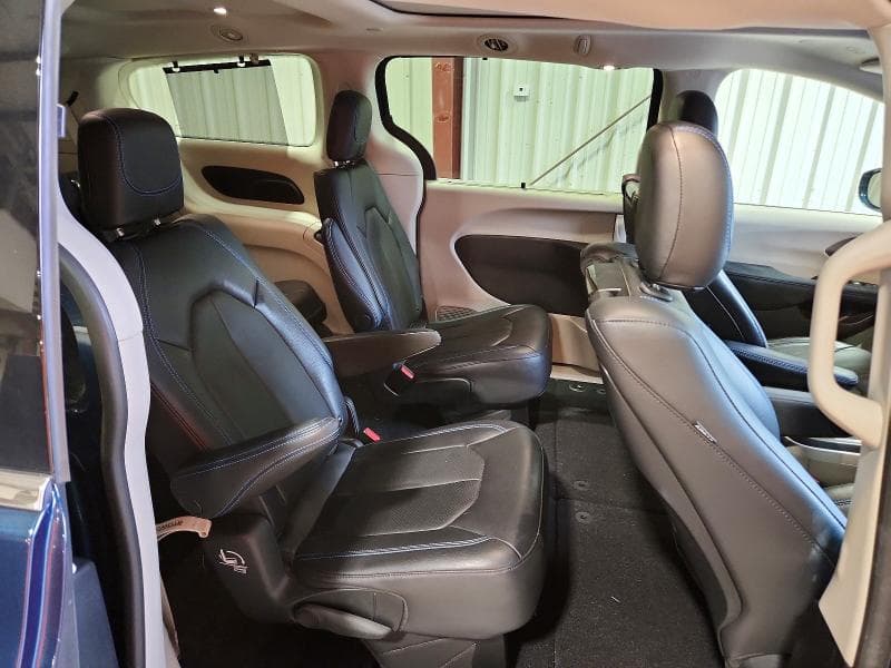 2021 CHRYSLER PACIFICA TOURING L 11