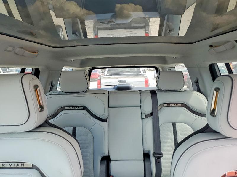 2025 RIVIAN R1S ADVENTURE 10