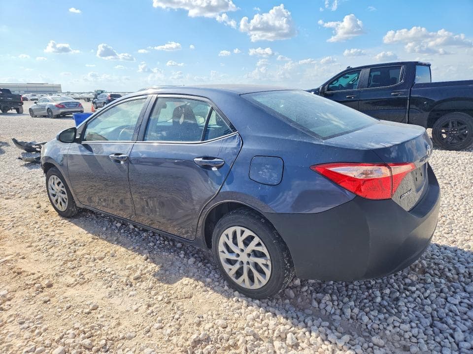 2017 TOYOTA COROLLA LE 2