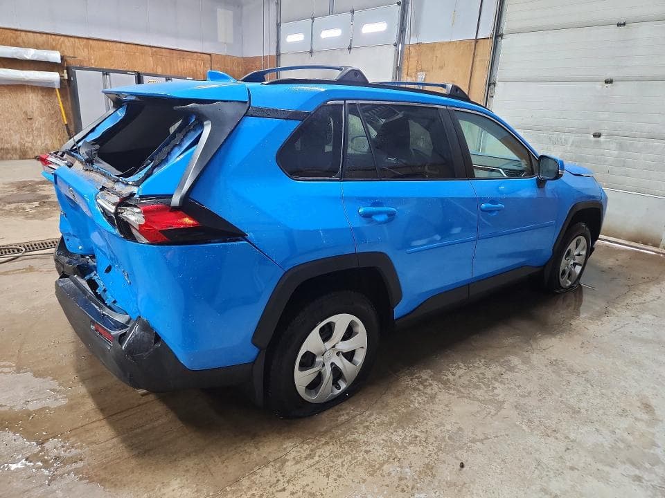 2021 TOYOTA RAV4 LE 3