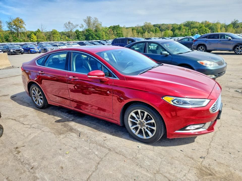 2017 FORD FUSION SE 4
