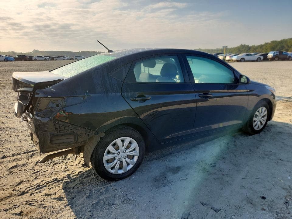 2021 HYUNDAI ACCENT SE 3