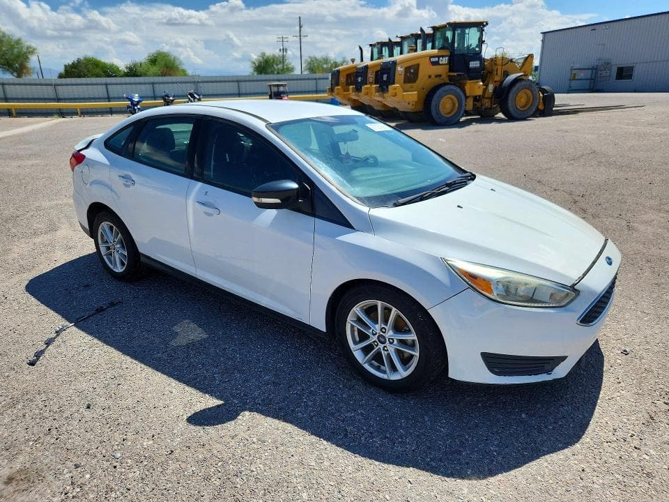 2017 FORD FOCUS SE 4