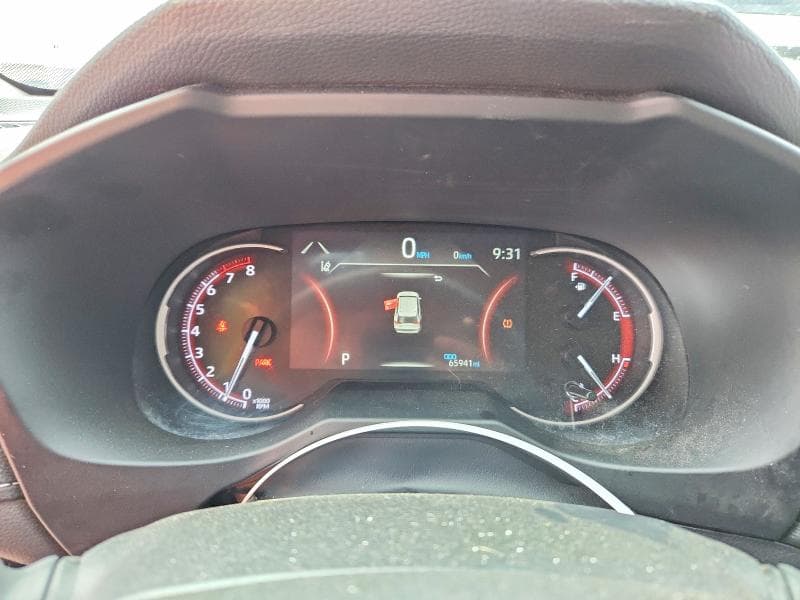 2023 TOYOTA RAV4 LE 9