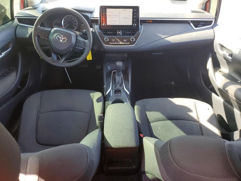 2020 TOYOTA COROLLA LE 8