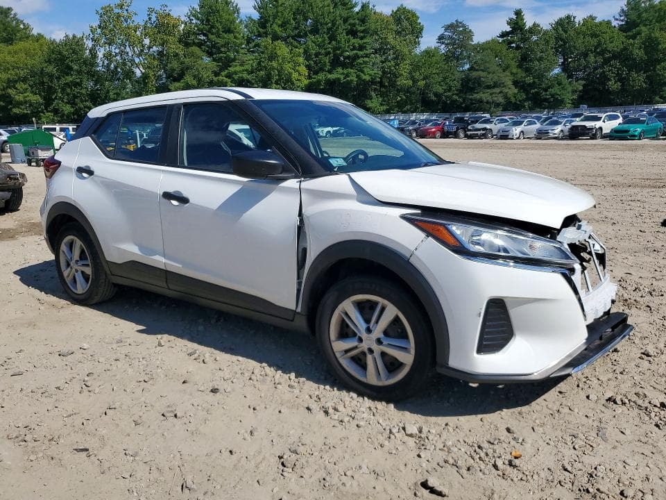 2021 NISSAN KICKS S 4