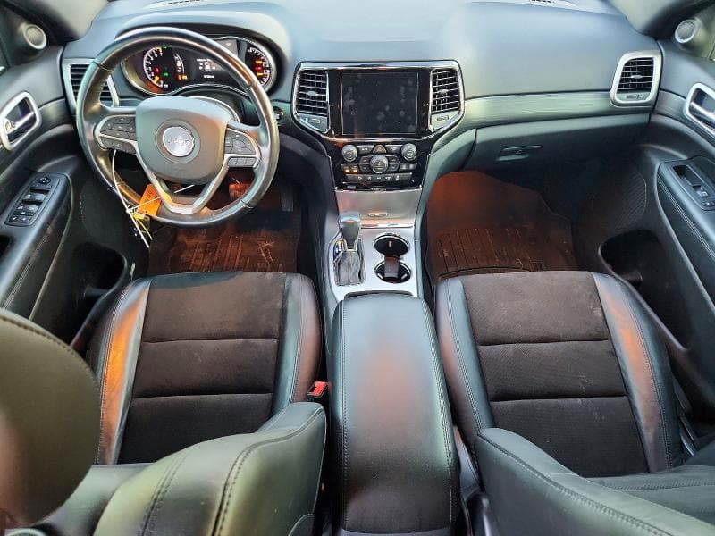 2020 JEEP GRAND CHEROKEE LAREDO 8