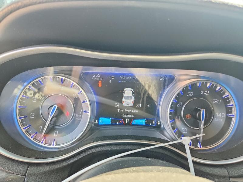2017 CHRYSLER 300 LIMITED 9