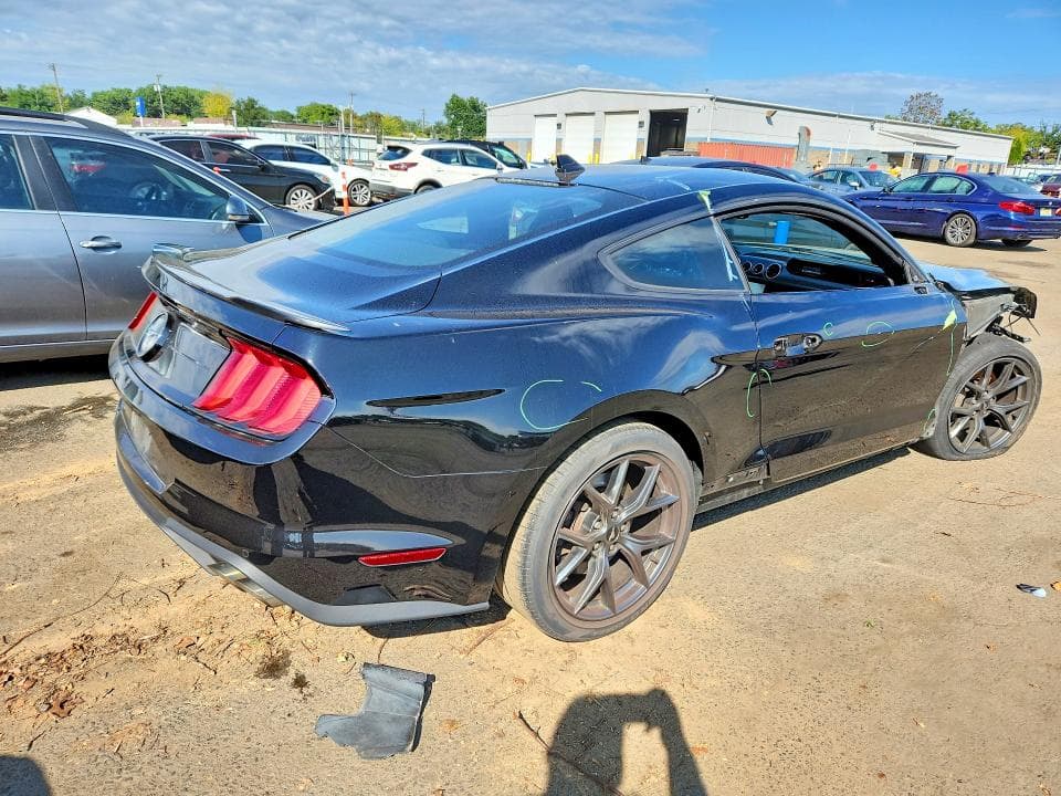 2020 FORD MUSTANG 3