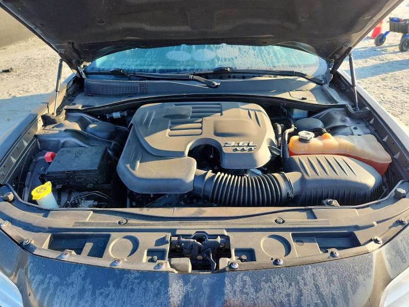 2017 CHRYSLER 300C 11