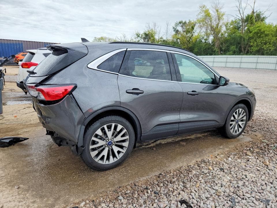 2020 FORD ESCAPE TITANIUM 3