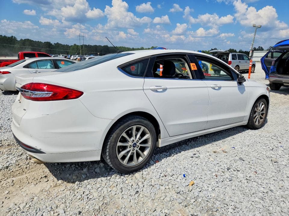 2017 FORD FUSION SE 3