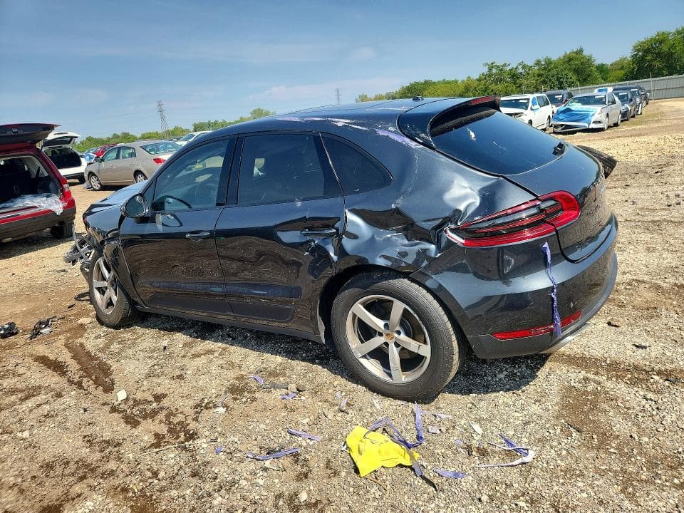 2017 PORSCHE MACAN 2