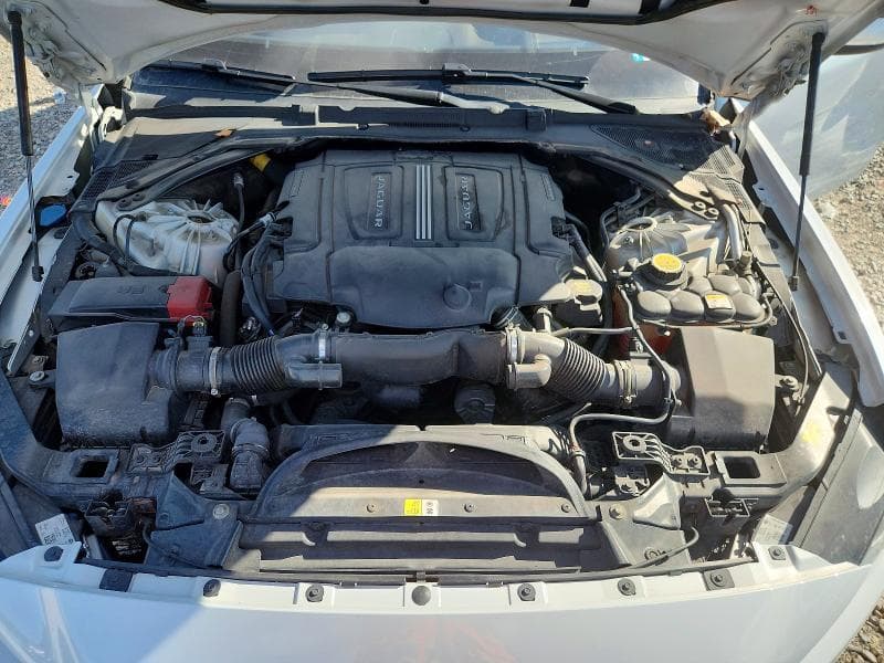 2017 JAGUAR XE FIRST EDITION 11