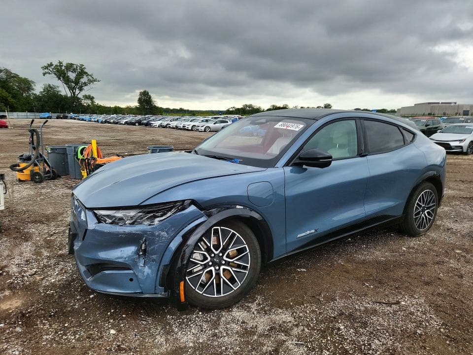 2024 FORD MUSTANG MACH-E PREMIUM - 1