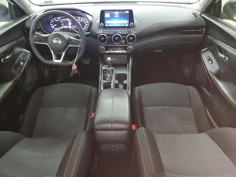 2023 NISSAN SENTRA SR 8