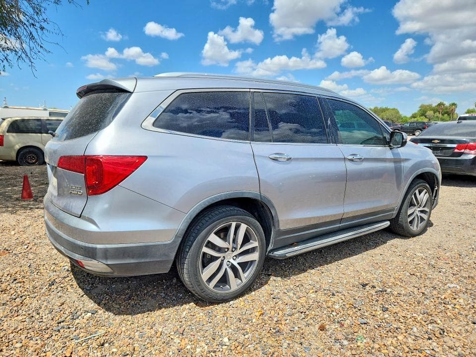 2017 HONDA PILOT ELITE 3