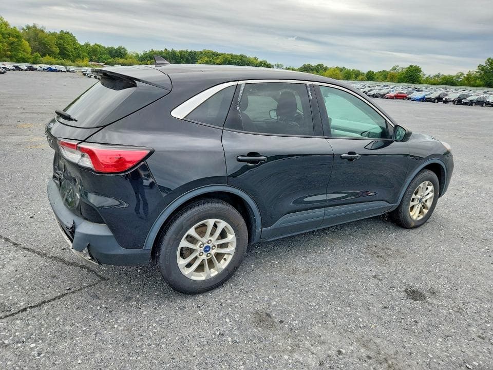 2022 FORD ESCAPE SE 3