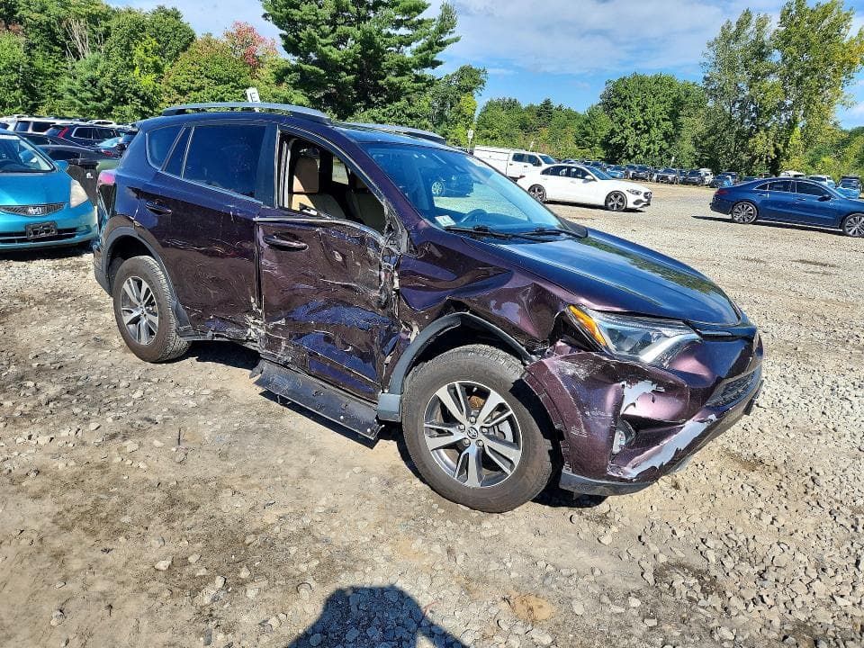 2018 TOYOTA RAV4 XLE 4
