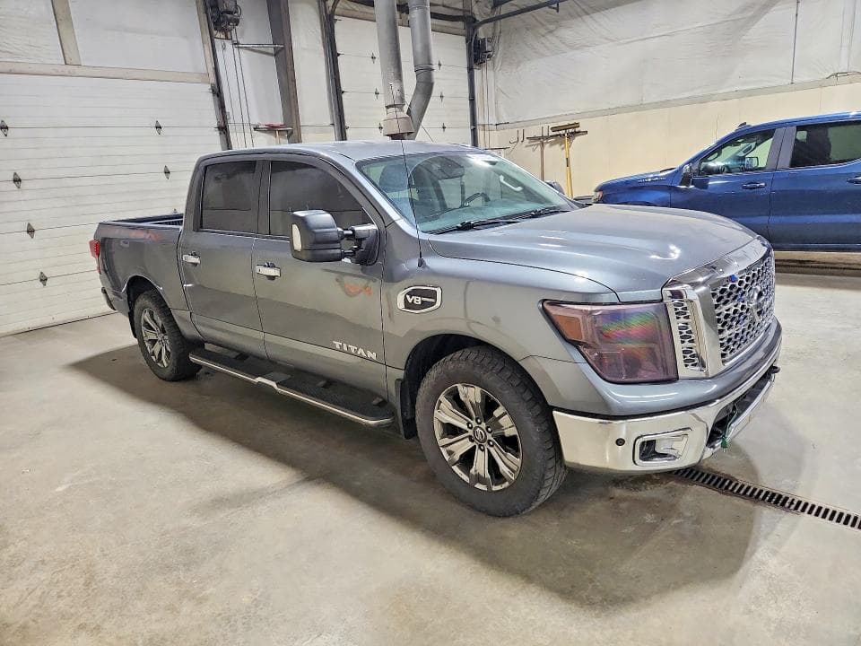2017 NISSAN TITAN S 4