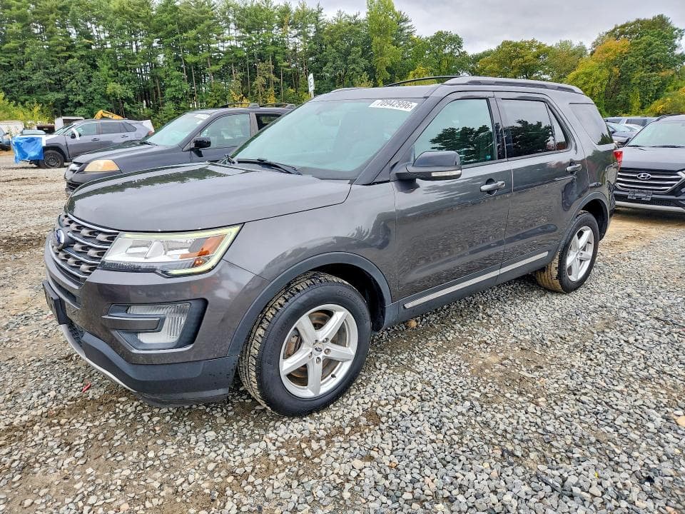 2017 FORD EXPLORER XLT - 1
