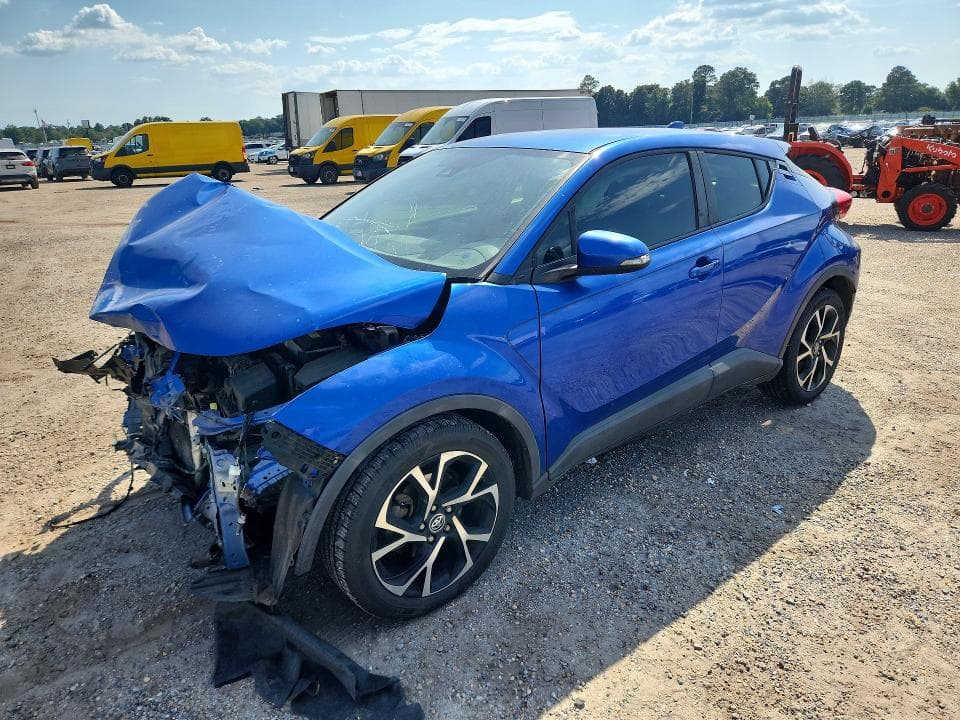 2019 TOYOTA C-HR XLE