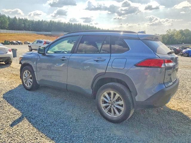 2024 TOYOTA COROLLA CROSS LE 2