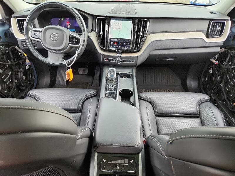 2022 VOLVO XC60 B5 INSCRIPTION 8