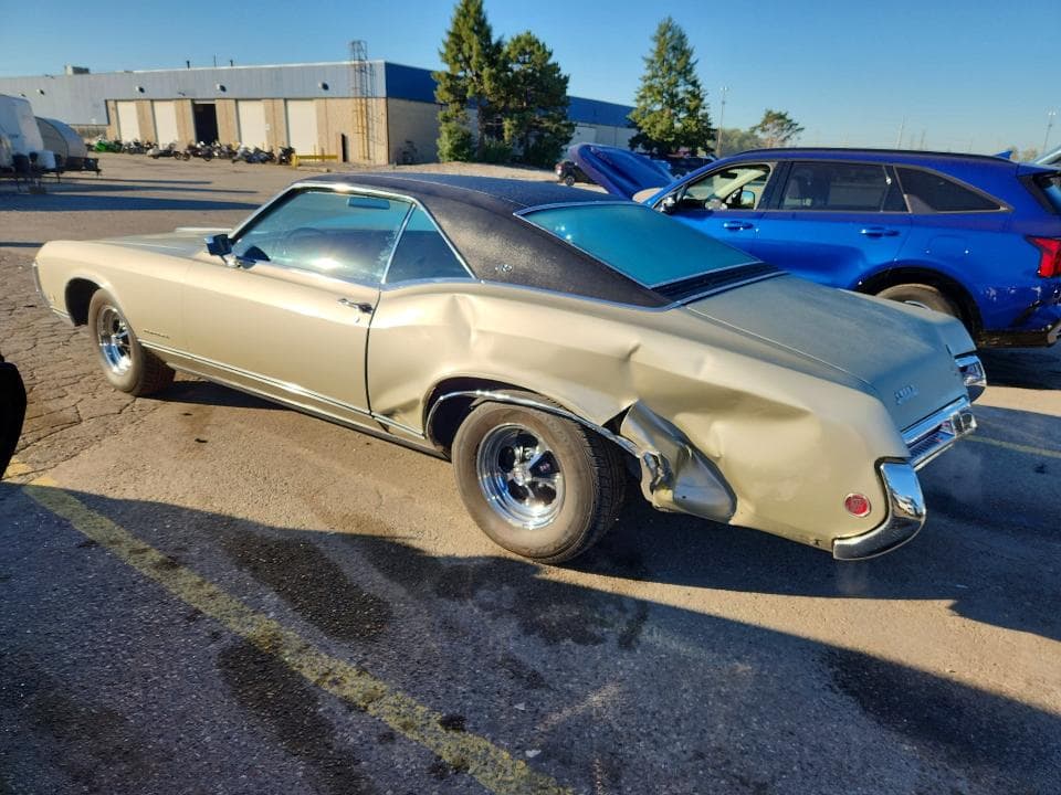 1968 BUICK RIVIERA 2