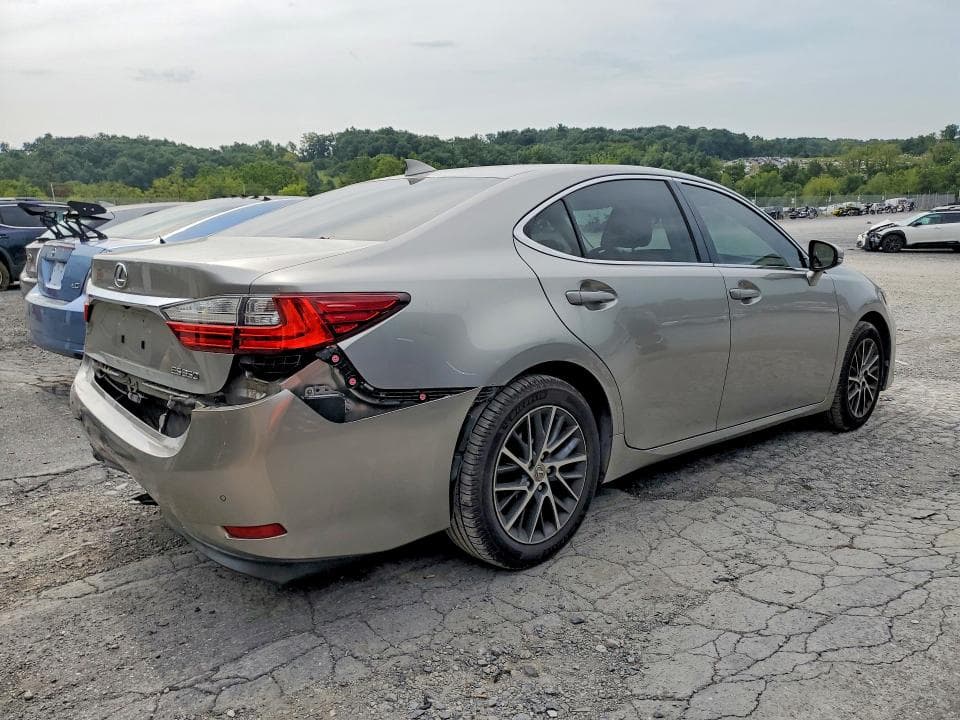 2017 LEXUS ES 350 3
