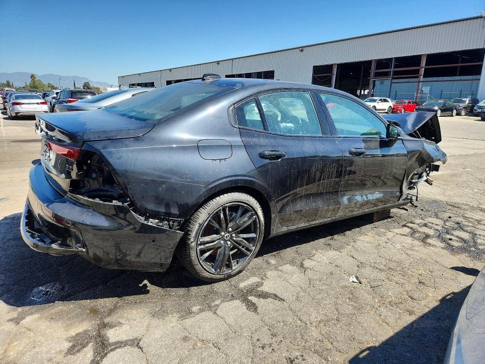 2024 VOLVO S60 PLUS 3