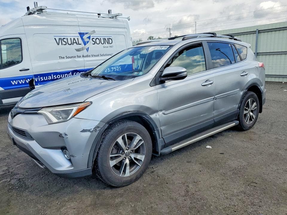 2018 TOYOTA RAV4 XLE - 1