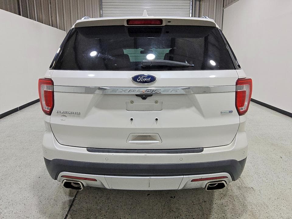 2017 FORD EXPLORER PLATINUM 6
