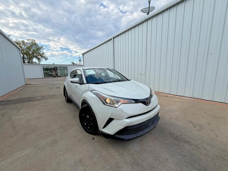 2019 TOYOTA C-HR LE - 1