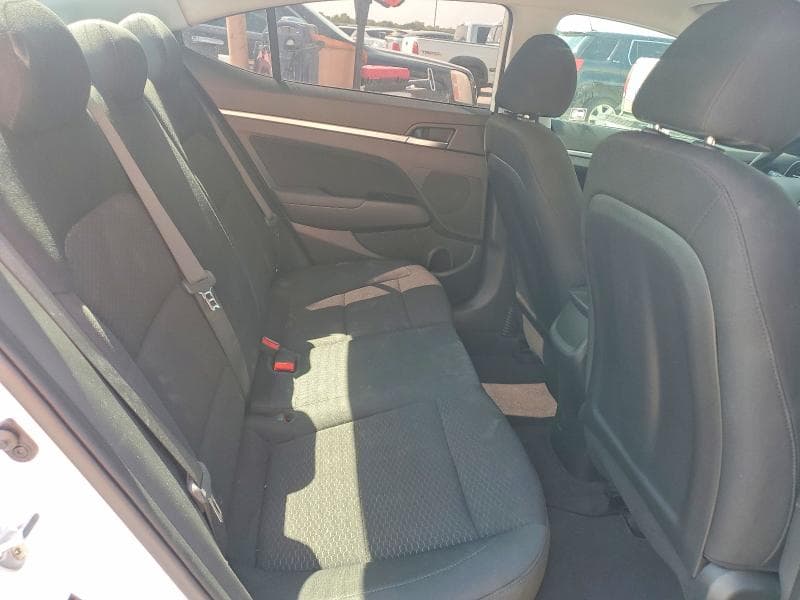 2019 HYUNDAI ELANTRA SEL 10