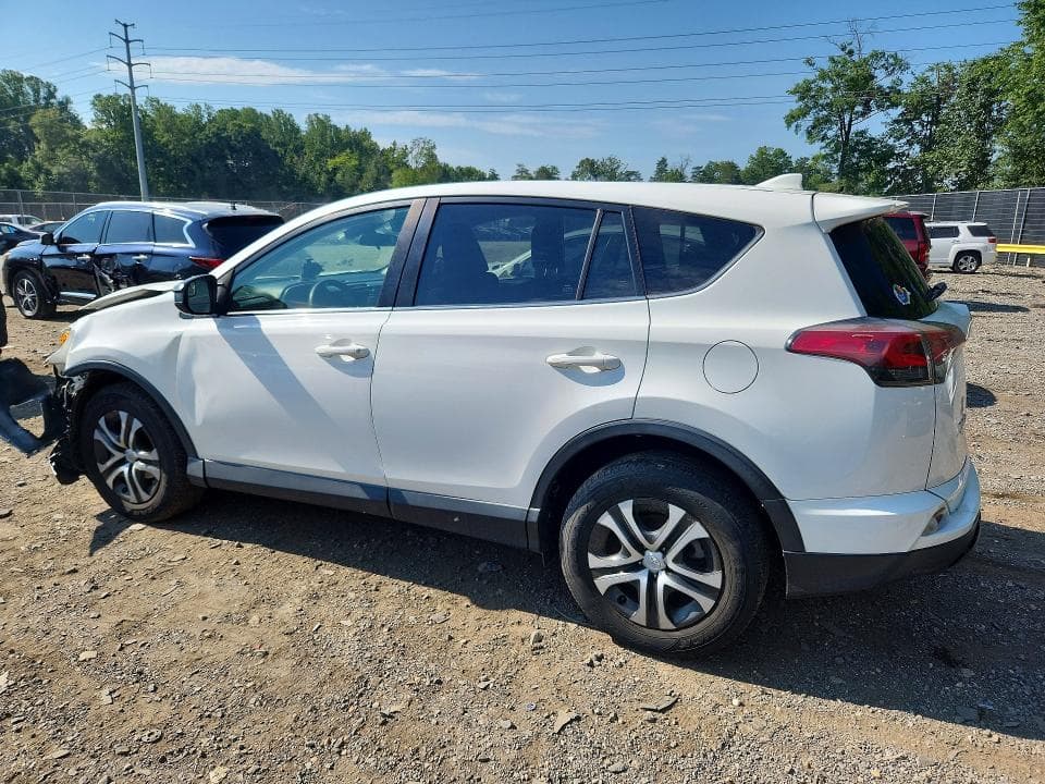 2018 TOYOTA RAV4 LE 2