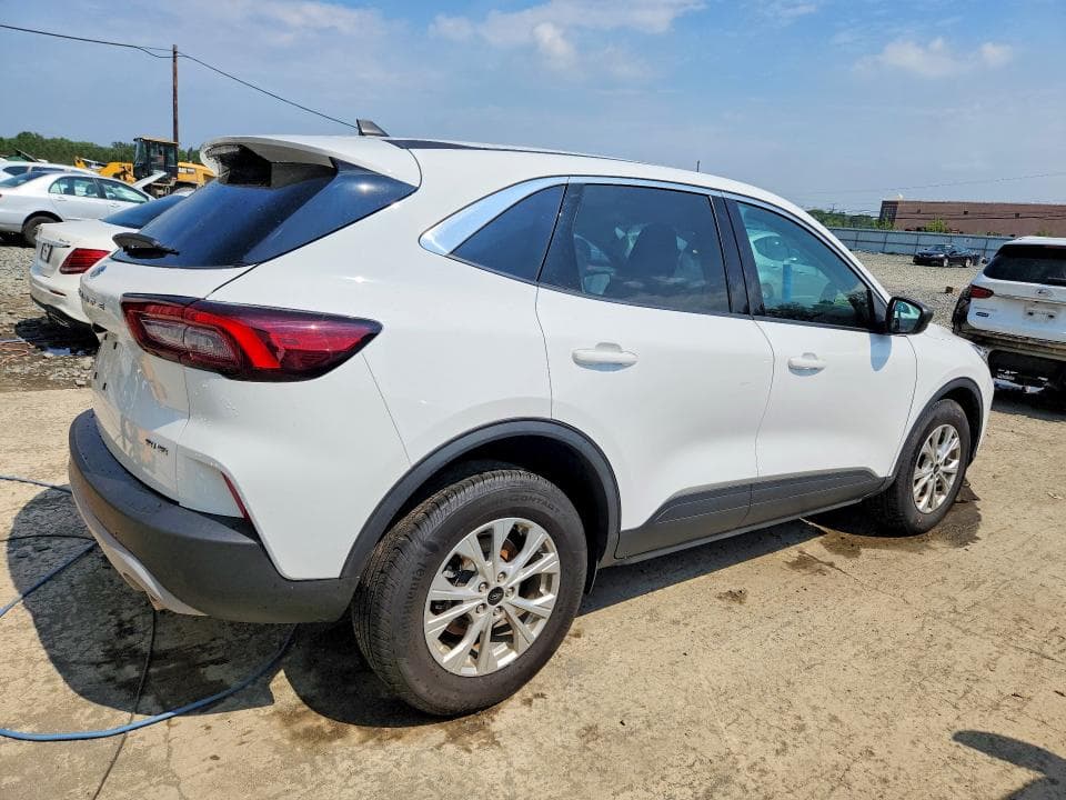2024 FORD ESCAPE ACTIVE 3