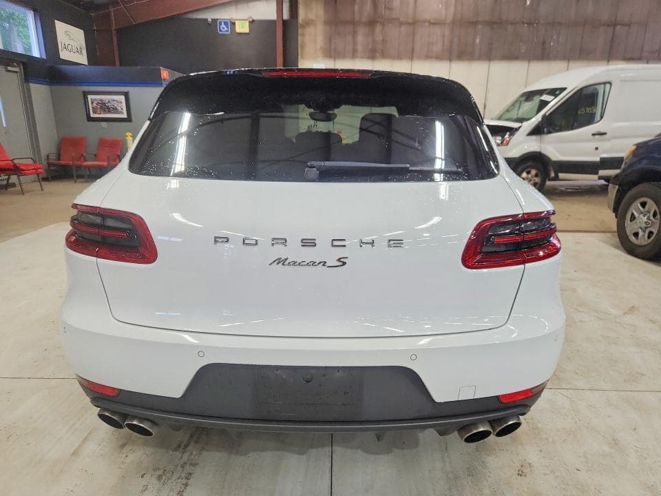 2017 PORSCHE MACAN S 6